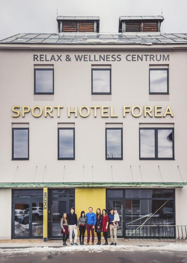 Hotel Forea Lanskroun Bagian luar foto