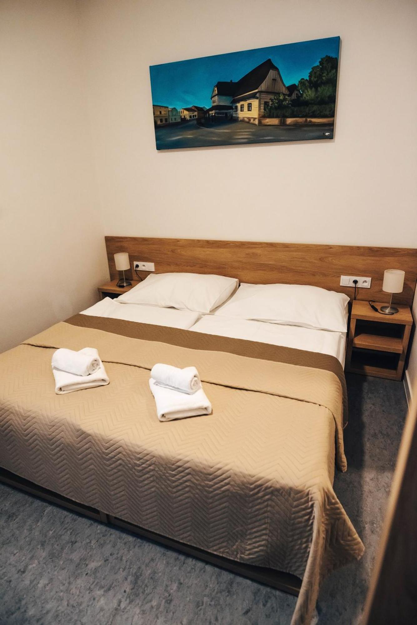 Hotel Forea Lanskroun Bagian luar foto