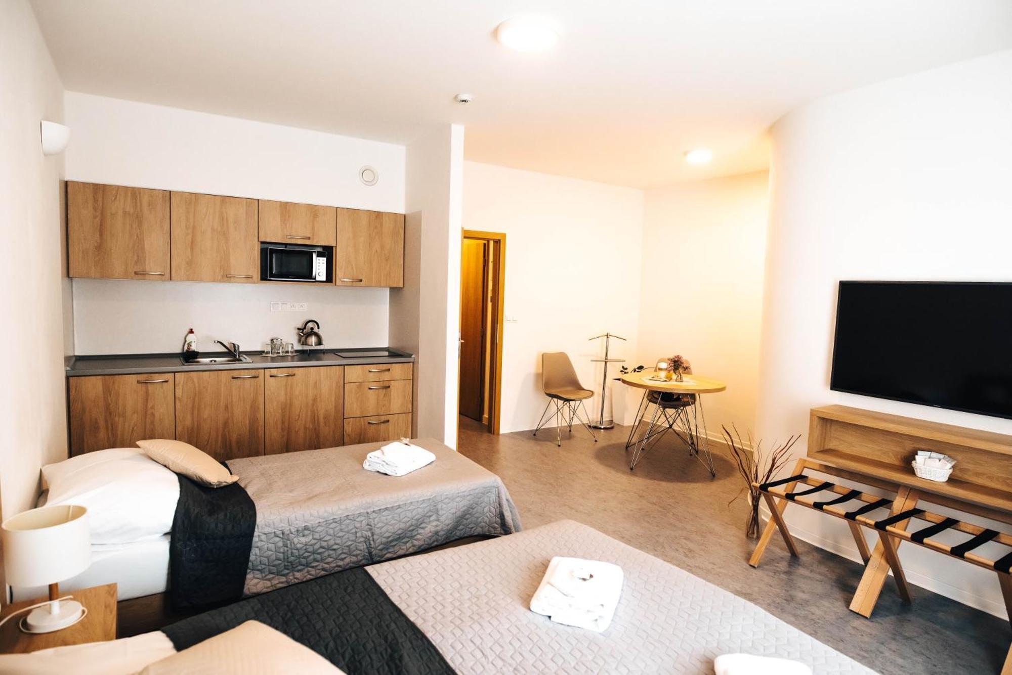 Hotel Forea Lanskroun Bagian luar foto