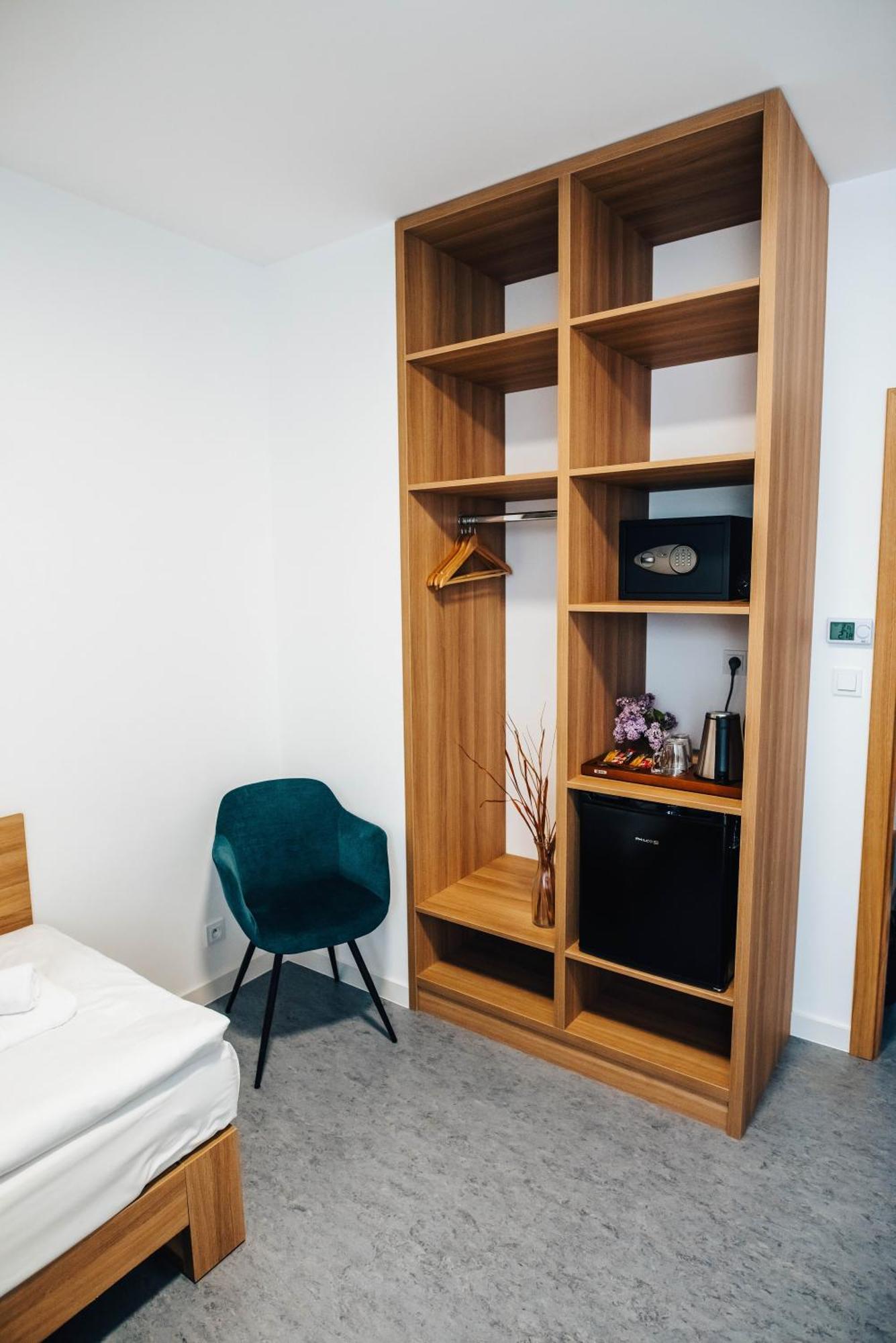 Hotel Forea Lanskroun Bagian luar foto